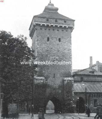 Polen, 1915, Krakw, Twee Poolsche koningssteden. De oude Gothische Florian-poort te Krakau