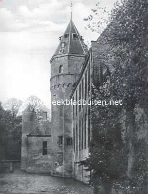 Kasteel Westhove bij Domburg, van het Westen gezien