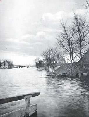 Noord-Holland, 1916, Nieuwendam, De watersnood in Noord-Holland. De Meerweg te Nieuwendam