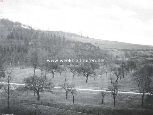 Limburg, 1916, Oud-Valkenburg, Het kasteel Chaloen. Gezicht op de Kluizenaarsberg