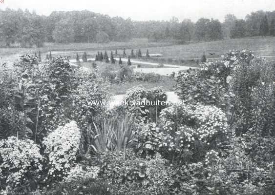 Ontwerp eener moderne schoonheidsleer voor den tuinaanleg. Het domein Maillard. Onmetelijke perken van vast-planten, welke hare omlijstingen als overstroomen, geven een levendig aanzien aan het, nochtans geordende geheel