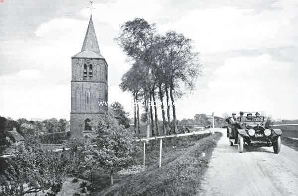 Gelderland, 1916, Hien, Als de kersen bloeien . Met de Cadillac op den dijk bij Hien