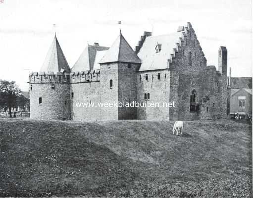 Medemblik de oudste. Het kasteel van Medemblik, gezien van het zuidoosten, thans