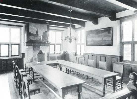 Groningen, 1916, Appingedam, Het Raadhuis te Appingedam. De Raadzaal