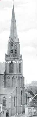 Het klokkenspel. De toren der St. Lambertuskerk te Helmond, met den beiaard van de abdij te Postel, in den Franschen tijd aldaar uit den toren gehaald en verborgen en in 1836 aan de gemeente Helmond verkocht