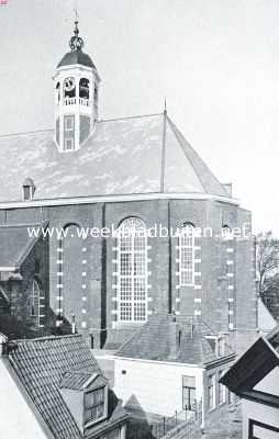 Gezicht op de oostelijke helft van de Groote of Martinikerk te Sneek