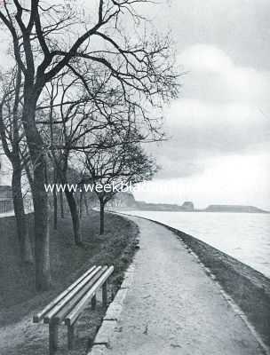 Noord-Holland, 1916, Hoorn, Hoorn, de zeshonderdjarige. De Zuiderzee en het Visscherseiland, gezien van den Westerdijk, op een neveligen winterdag