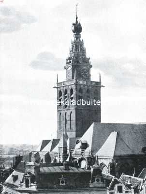 Gelderland, 1916, Nijmegen, De toren van Nijmegen's Groote Kerk, oprijzend boven de daken der stad