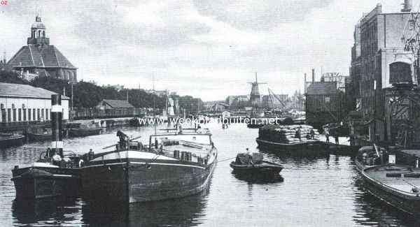 Noord-Holland, 1917, Amsterdam, De Nieuwe Vaart te Amsterdam. Links 