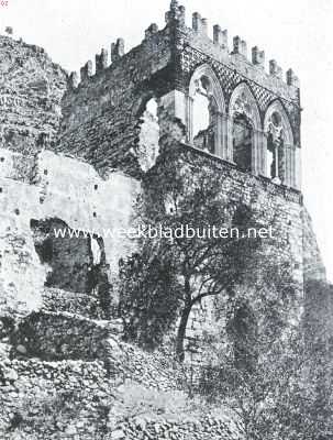 Itali, 1917, Taormina, Van Girgenti naar de Zuidkust van Itali. Rune van het oude klooster uit de dertiende eeuw te Taormina