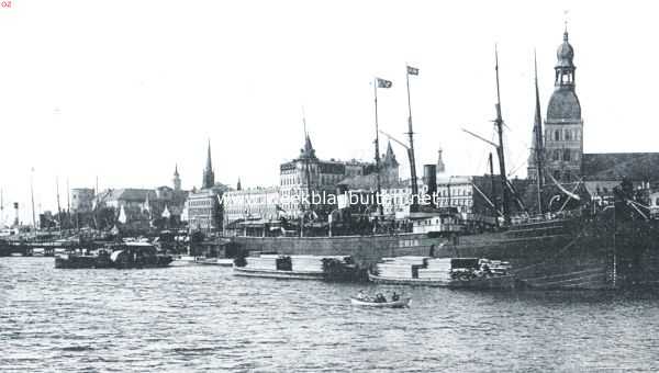 Letland, 1917, Riga, De door de Duitschers bezette stad Riga, gezien van den havenkant