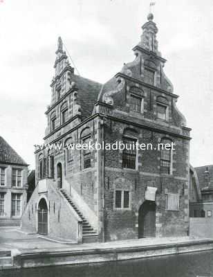 Noord-Holland, 1917, de Rijp, Het Raadhuis van de Rijp vr de restauratie, gezien van 't Zuidwesten