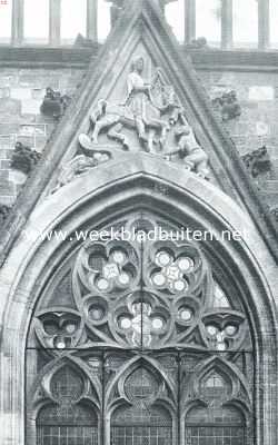 Utrecht, 1917, Utrecht, Legende van den kloostergang. Venster van den kloostergang te Utrecht, in welks tympaan St. Maarten uitgebeeld is, zijn mantel met een arme deelende