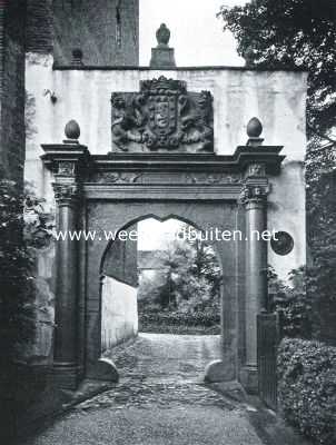Gelderland, 1918, 's-Heerenberg, Graafschap en Huis Bergh. De poort aan de noordzijde, toegang gevende tot het voorplein van het kasteel