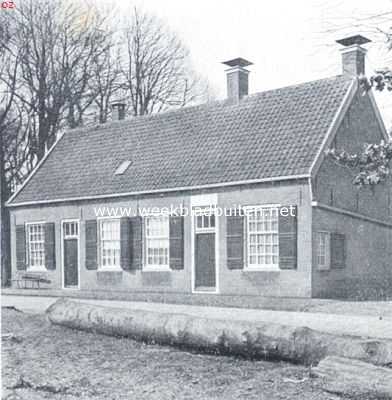 Utrecht, 1918, Hoog Soeren, Landelijke bouwkunst. Tolgaarderswoning te Hoog-Soeren, voor honderd jaar gebouwd, die door eenvoud en goede verhoudingen aangenaam aandoet