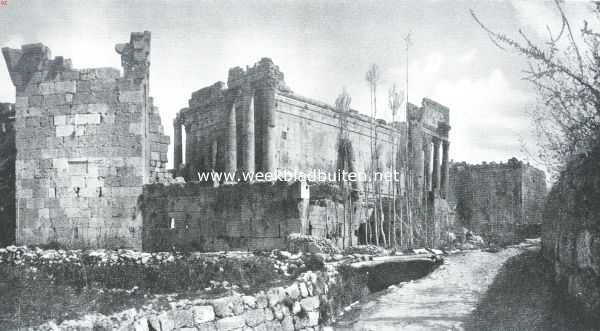 Libanon, 1918, Baalbek, De bouwvallen van Balbek. De Bachus-tempel