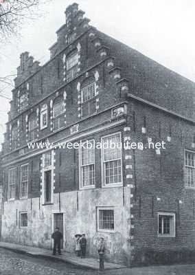 Noord-Holland, 1918, Enkhuizen, Gebouwen der O.-I. Compagnie. Het Peperhuis aan den Wierdijk te Enkhuizen. Pakhuis, gebouwd door de kamer der O.I. Compagnie
