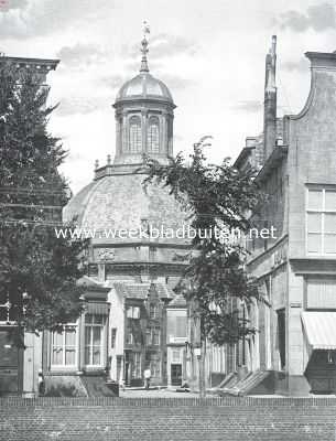 Gezicht van de Dwarskaai op de Oostkerk te Middelburg