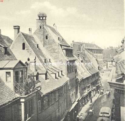 Frankrijk, 1918, Straatsburg, Een oud bochtig straatje te Straatsburg, dat voor de uitbreiding van 1912 heeft moeten wijken