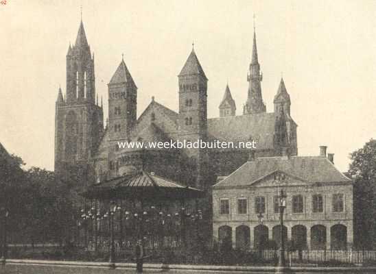 Limburg, 1919, Maastricht, Gezicht van het Vrijthof op de torens van St. Jans- en St. Servaaskerk te Maastricht