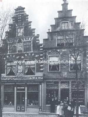 Noord-Holland, 1919, Alkmaar, Alkmaar. Oude gevels aan de Mient te Alkmaar. Rechts het geboortehuis van mevrouw Bosboom-Toussaint