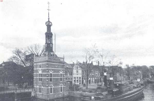 Noord-Holland, 1919, Alkmaar, Alkmaar. Het Accijnshuisje van 1622 en de Bierkade