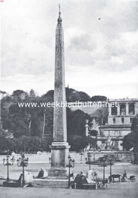 Pleinen en monumenten van Rome. Piazza del Popolo te Rome. Op den achtergrond het Pincio-terras