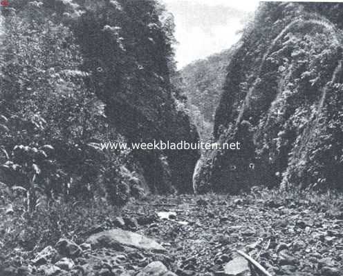 Indonesi, 1919, Onbekend, Ravijn in het Kloet-gebergte