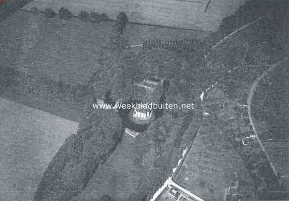 Gelderland, 1919, Zoelen, Nederlandsche kasteelen, uit een vliegmachine gefotografeerd. III. Het Huis te Soelen bij Tiel