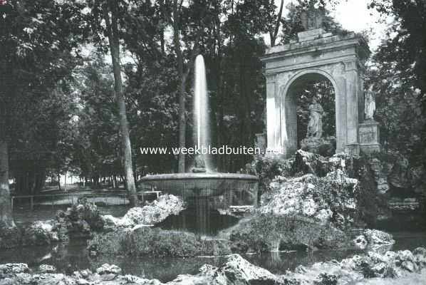 Itali, 1919, Rome, De fonteinen van Rome. De Aesculaap-fontein in den tuin van Villa Borghese