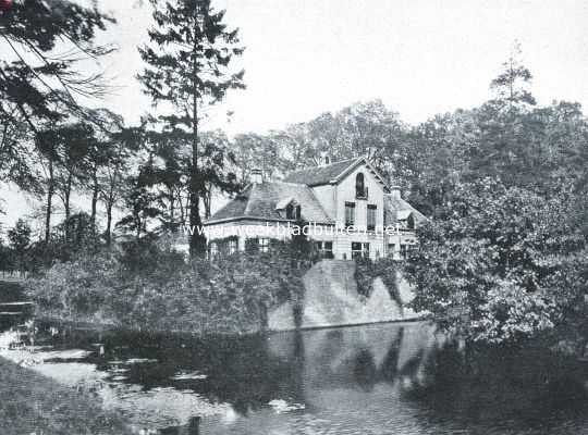 Gelderland, 1920, Ophemert, Het Huis te Ophemert. Stal en tuinmanswoning