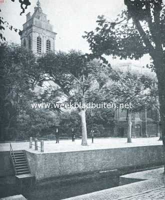 Zuid-Holland, 1920, Schoonhoven, Schoonhoven. De kerktoren, gezien van de haven