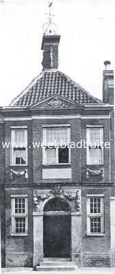 Voorgebouw van Theunes Jacobsz. Schacht's Hof aan de Middelste Gracht te Leiden, in de wandeling 