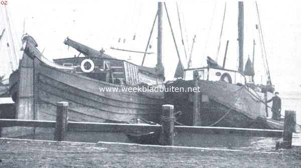 Nederland, 1920, Onbekend, Onze houten schepen van de binnenvaart en de visscherij. Overnaadsche aak en praam