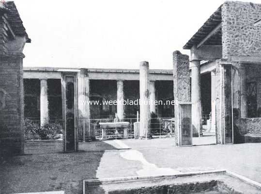 Itali, 1920, Pompeii, Het Peristylium van het Huis der Vettii te Pompeii