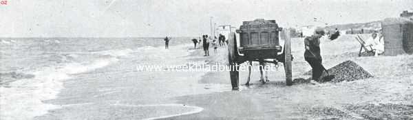 Noord-Holland, 1920, Egmond aan Zee, De Egmonden. Aan het strand te Egmond aan Zee