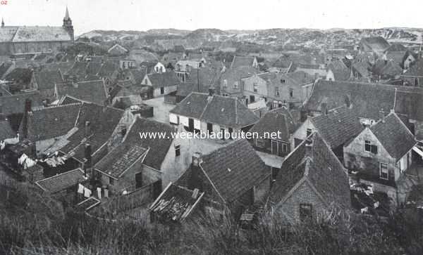 Noord-Holland, 1920, Egmond aan Zee, De Egmonden. Egmond aan Zee, van het duin bij den vuurtoren gezien