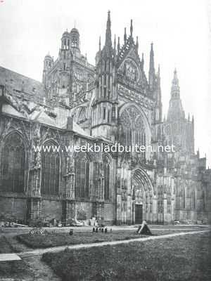 Noord-Brabant, 1920, Den Bosch, De St. Jans Kathedraal te 's Hertogenbosch. Gezicht op koepel, noordendwarsbeuk en toren