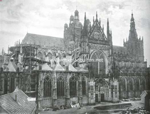 Noord-Brabant, 1920, Den Bosch, De St. Jans Kathedraal te 's Hertogenbosch. Gezien van het noordoosten