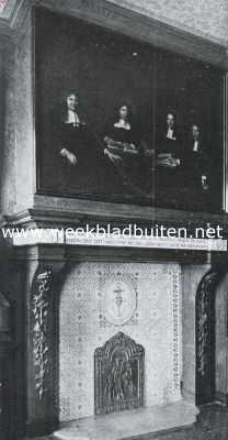 Het weeshuis van de Walen te Amsterdam. Schouw in de regentenkamer met gedenksteen aan de eerste steenlegging voor het weeshuis in 1669. Daarboven schilderij (door Vaillant?) van de regenten uit dat jaar