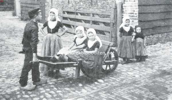 Zeeland, 1920, Onbekend, Walcheren. Een aardig groepje