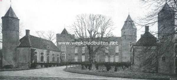 Zeeland, 1920, Domburg, Walcheren. Het kasteel Westhove bij Domburg, eens het zomerverblijf der abten van Middelburg, een der weinig overgebleven adellijke huizen van Walcheren, en het eenige dat met zijn ronde vestingtorens nog aan de Middeleeuwen herinnert