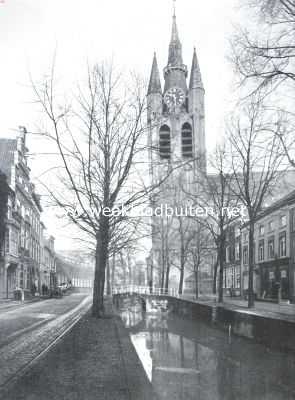 Zuid-Holland, 1921, Delft, Bij den toren der Oude Kerk te Delft