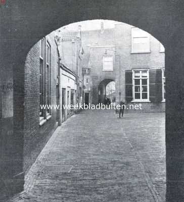 Zuid-Holland, 1921, Dordrecht, Kijkje in het Hof te Dordrecht