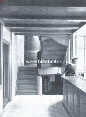 Noord-Holland, 1921, Amsterdam, Een schilderachtig hoekje in het oude weeshuis 