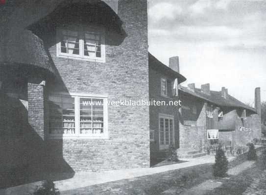 Noord-Holland, 1921, Bergen, Moderne landhuizen. De achterzijde van de huizengroep in het Park Meerwijk te Bergen