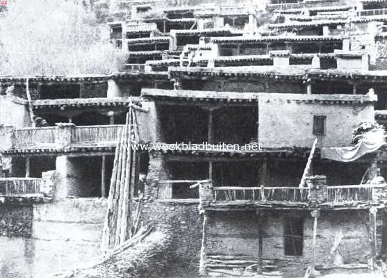 India, 1921, Kyelang, In het Himalaya-Gebergte. Woningen te Kyelang