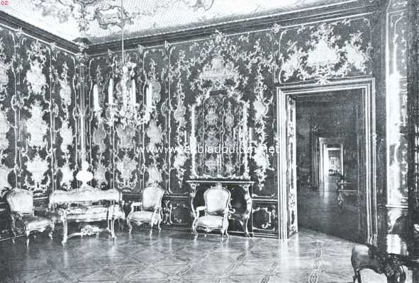 Schnbrunn. Hoekje van de rozenhoutkamer