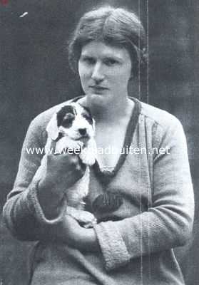 Onbekend, 1921, Onbekend, Sealyham terriers. Mevrouw Daendels-Van Rijck, met een harer beste pups van dit jaar