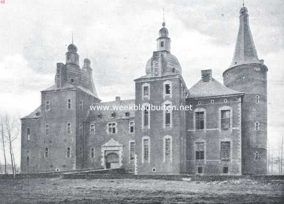 Het kasteel Hoensbroeck, noordoostzijde met ingang